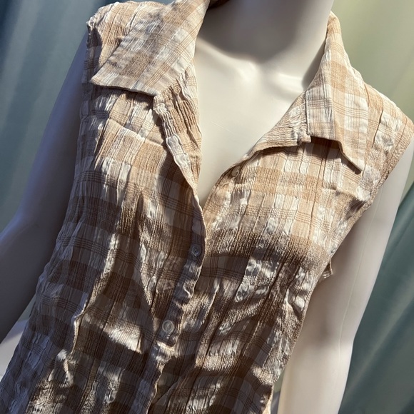 Simple blouse real comfortable u can wear with anything - Picture 3 of 4